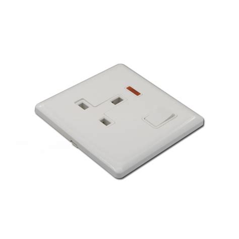 13amp Switched Socket With Neonsingle Pole13a 1 Gang 3 Pin Switch