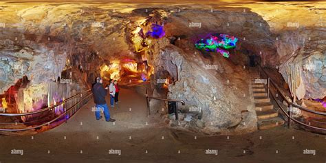 360° View Of Jenolan Cave Australia Chifley Cave Alamy