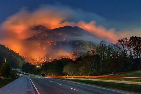 Fire On The Mountain Inside East Tennessees Wildfires The Knoxville