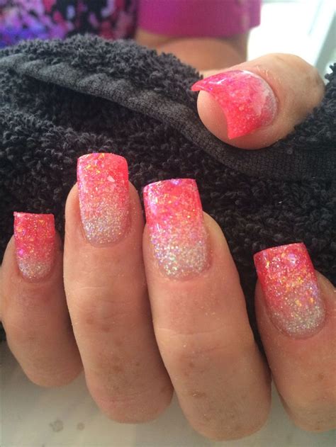 Two Colour Glitter Fade In Acrylic Sculptured Nails Unghie Sfumate