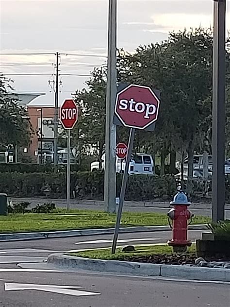 This Lowercase Stop Sign Mildlyinteresting