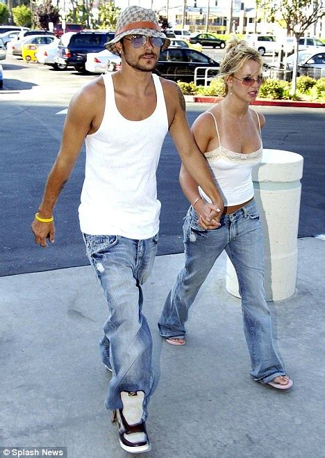 Kevin Federline is looking more well-fed than K-Fed ...