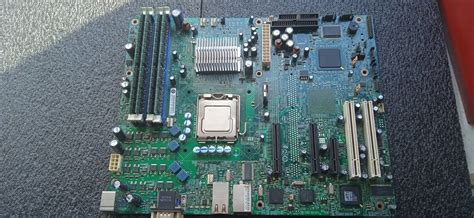 Intel S3000ah Lga775 Socket Motherboard With Ram 4 Gb And Shield Io