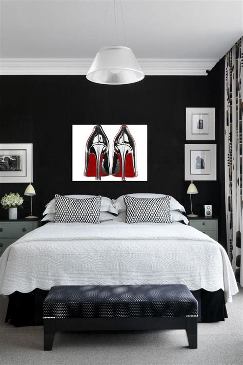 17 Elegant Blackwhite And Red Bedroom Design Ideas