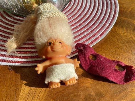 Vintage 1960s C64 Dam Troll Doll With Pink Glass Eyes 3775183708