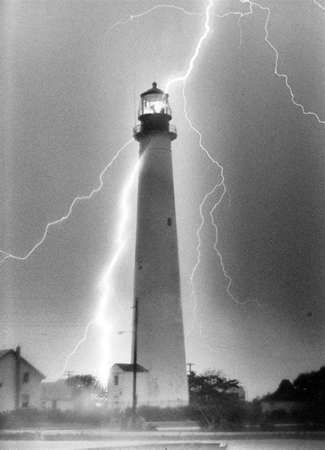 Lightning Striking Cape May Lighthouse Beautiful Lighthouse