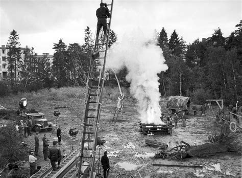 French In To How Say How Seal