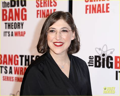 Kaley Cuoco Jim Parsons And Mayim Bialik Celebrate Big Bang Theory At