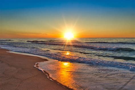 500 Beach Sunrise Pictures Stunning Download Free Images On Unsplash