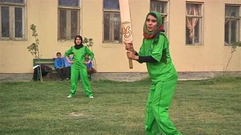 afghan women take to the cricket pitch in kabul bbc news