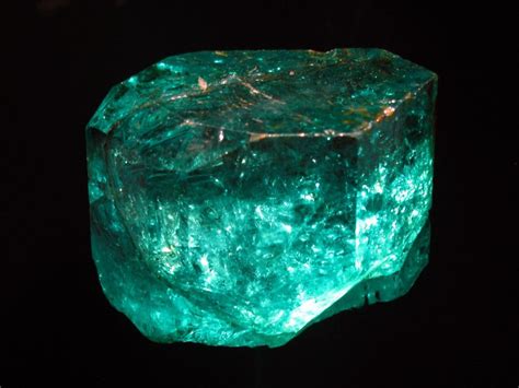 May Birthstone Healing Crystals Guide