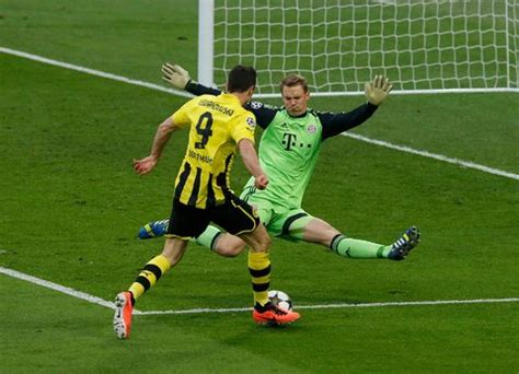 Manuel neuer save in shalke match. Highlights and Analysis: Champions League Final, Bayern ...