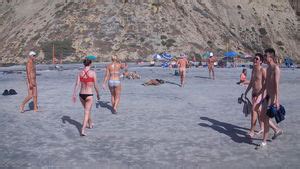 Real Cfnm Encounters W Video Blacks Beach Clothing Optional Beach In
