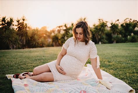 What To Wear To Your Maternity Shoot Nations Photo Lab