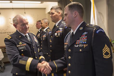 Chairman Of The Joint Chiefs Of Staff Re Enlists Tog