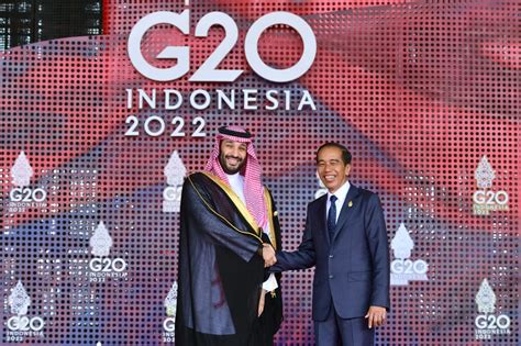 Presiden Jokowi Full Senyum Sambut Para Pemimpin Negara Di KTT G20 Ini