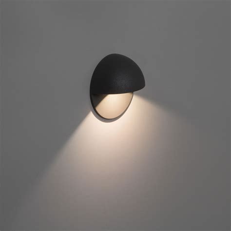Showroom quality · 60,000+ products in stock · exclusive designs Tivoli Black | Light Innovation
