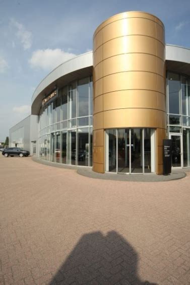 Uitbreiding Showroom Lexus Breda Bouw Aannemersbedrijf Bouwbedrijf