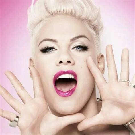 Pin By Sondra S On Ohhhhhh My P Nk Pink Singer Alecia Moore Singer
