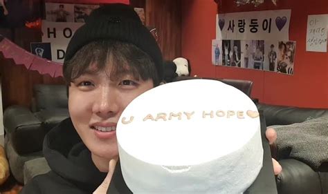 Bts Members Call J Hope During Live Broadcast On His Birthday Watch