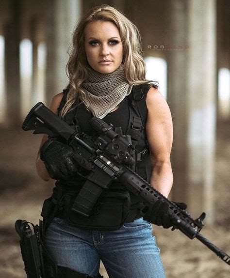 Girls With Guns With Images Girl Guns Women Guns Military Women