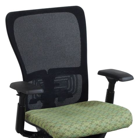 Haworth's zody chair is highly fashionable and just as comfortable. Haworth Zody Used Task Chair, Black and Green - National Office Interiors and Liquidators