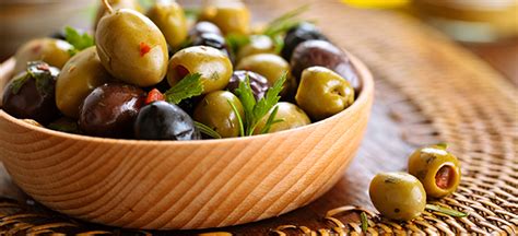 Warm Spiced Olives Yarden