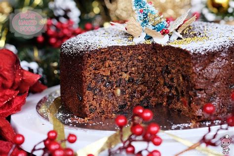 Using a large mixing bowl, beat eggs with a fork or whisk. Quick and Easy Christmas Fruit Cake | Bear Naked Food