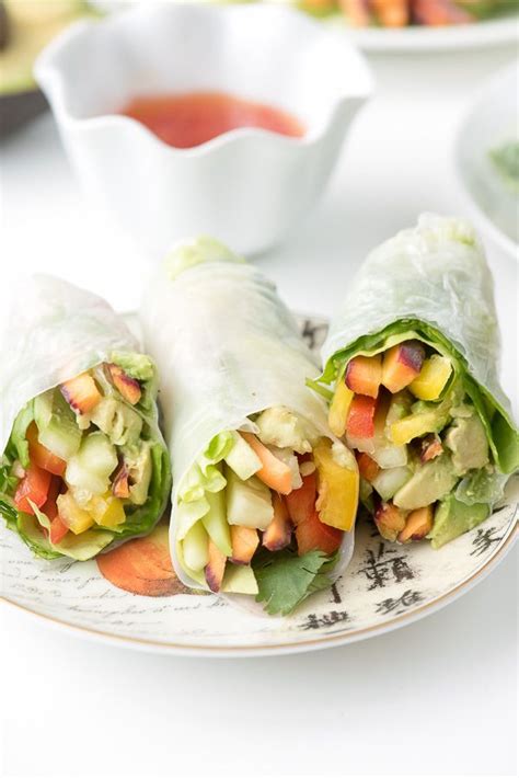 The lemongrass sweet chilli sauce that the spring rolls are served with is a handy dip to know how to make. DIY Vietnamese Spring Rolls - vegetarian - BoulderLocavore.com | Spring rolls, Vegetable spring ...