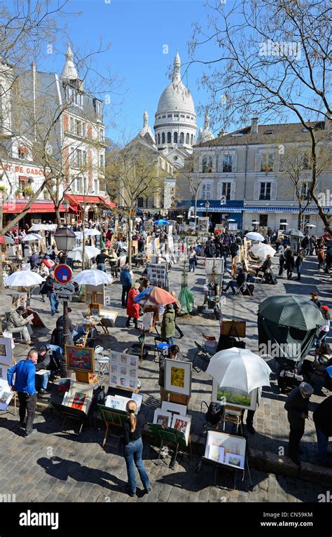 Montmartre Square Artist Hi Res Stock Photography And Images Alamy