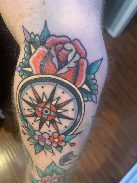 American Traditional Compass By Alex Soto Aces Tattoo Denton Tx R