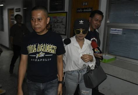 บุ๋ม ปนัดดา โมเดลลิ่งหื่น โมเดลลิ่ง จับโมเดลลิ่งหื่น ปนัดดา วงศ์ผู้ดี สภ.หาดใหญ่ ข่าวหน้า1 ดารา โมเดลลิ่ง"เดียร์"ให้ปากคำ ตร. แจงส่งพริตตี้ป้อนบ้านบางทอง ...