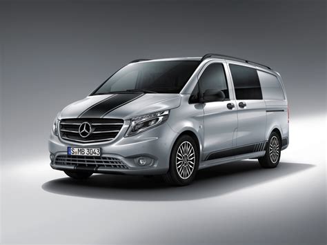 Mercedes Benz Vito Sport Line Gets Racing Stripe And Sports Suspension