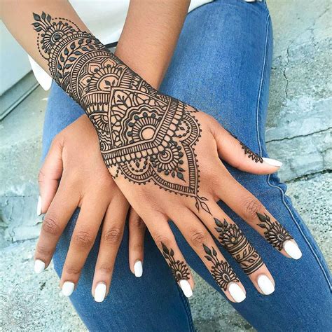 Henna Tattoos by Rachel Goldman You Must See Tatouage henné main Tatouage au henné
