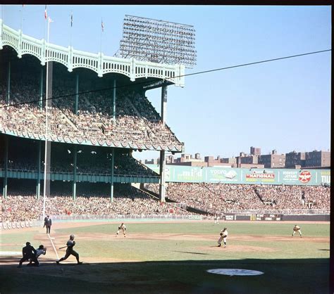 Dejligt besøg på stadion og museo. Outstanding color shot of the 1957 World Series, Yankees ...