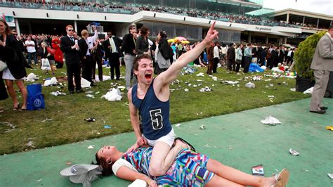 Victoria Police Unveils New Approach To Public Drunkenness At Melbourne Cup Townsville Bulletin