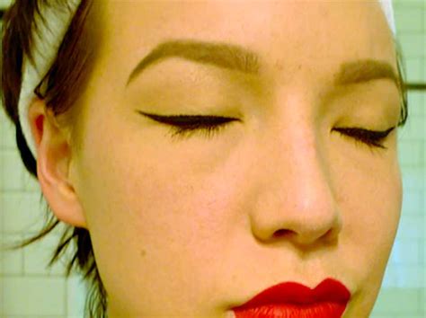 How To Master Classic Pin Up Makeup On A Budget