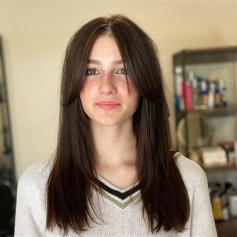 How To Style Curtain Bangs Straight Hair Viewerlio