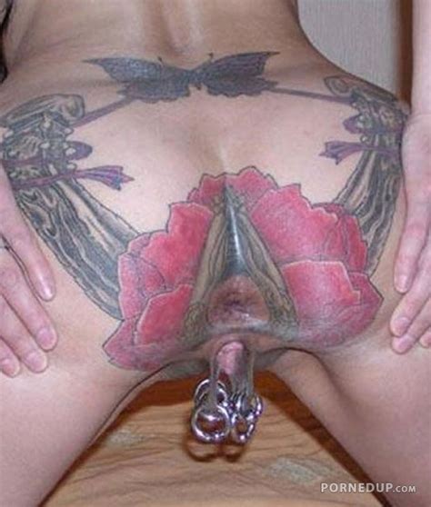 Tatto On Her Ass TubeZZZ Porn Photos