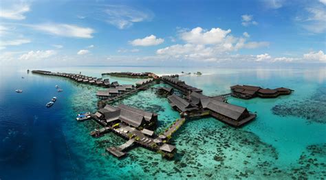 Sengketa pulau sipadan dan ligitan yang terjadi saat itu sempat menggemparkan warga indonesia dan juga malaysia. Sipadan Kapalai Dive Resort (2*) 🐠 Over Water Chalet ...