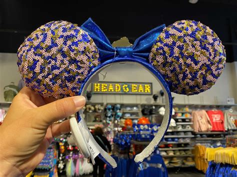 Photos New Annual Passholder Sequined Minnie Mouse Ear Headband