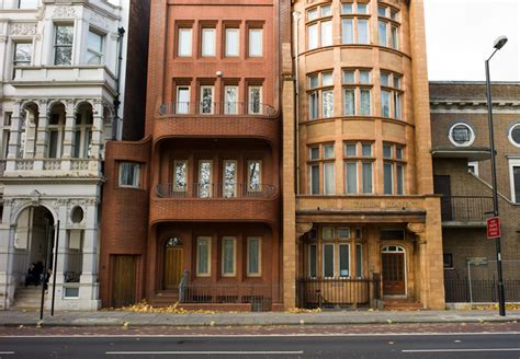 The Smallest House London Great Britain Photo Gallery Funny Buildings