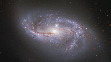 Ngc 2608 is situated north of the celestial equator and, as such, it is more easily visible from the northern hemisphere. 8 Gorgeous Galaxies Shot This Summer By The Hubble Space ...