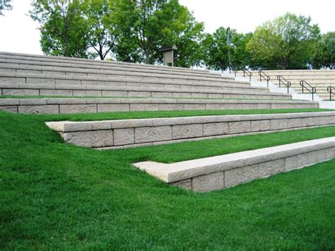 Amphitheaters Recon Gravity Retaining Walls
