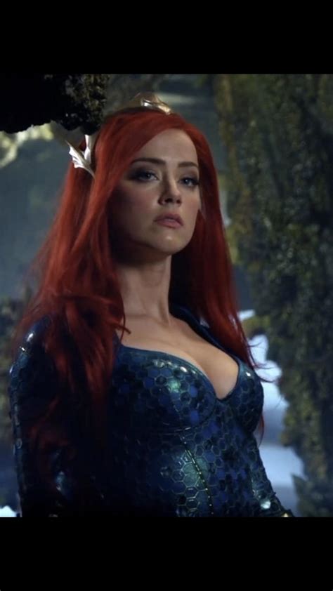 Amber Heard Mera Aquaman Star Posts New Bts Look At Mera In Costume