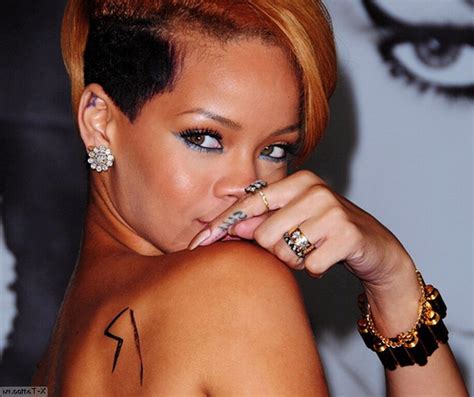 21 Rihanna Tattoos All The Singers Tattoos Their Photos And Meaning 【the Best Of 2021】