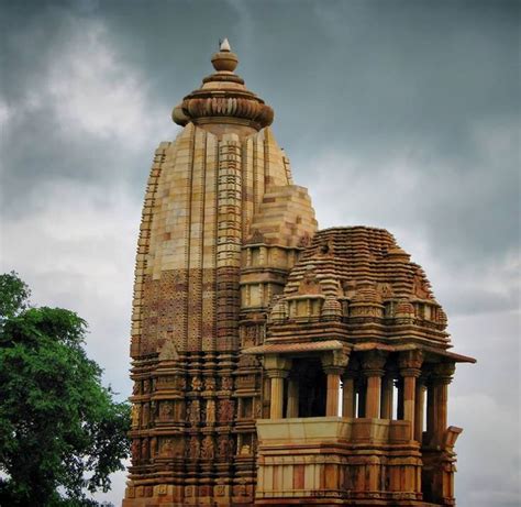 Chaturbhuj Khajuraho Places To Visit Indian Architecture Ancient