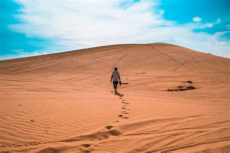 3840x2160px Free Download Hd Wallpaper Man Walking On Sand Dunes