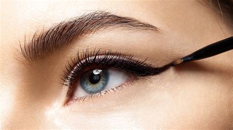 Best Hypoallergenic Eyeliners For Sensitive Eyes