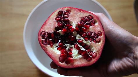 How to remove pomegranate seeds: Here's the best hack! - TODAY.com